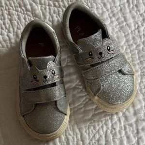 The Children's Place Glittery Silver Cat Sneakers